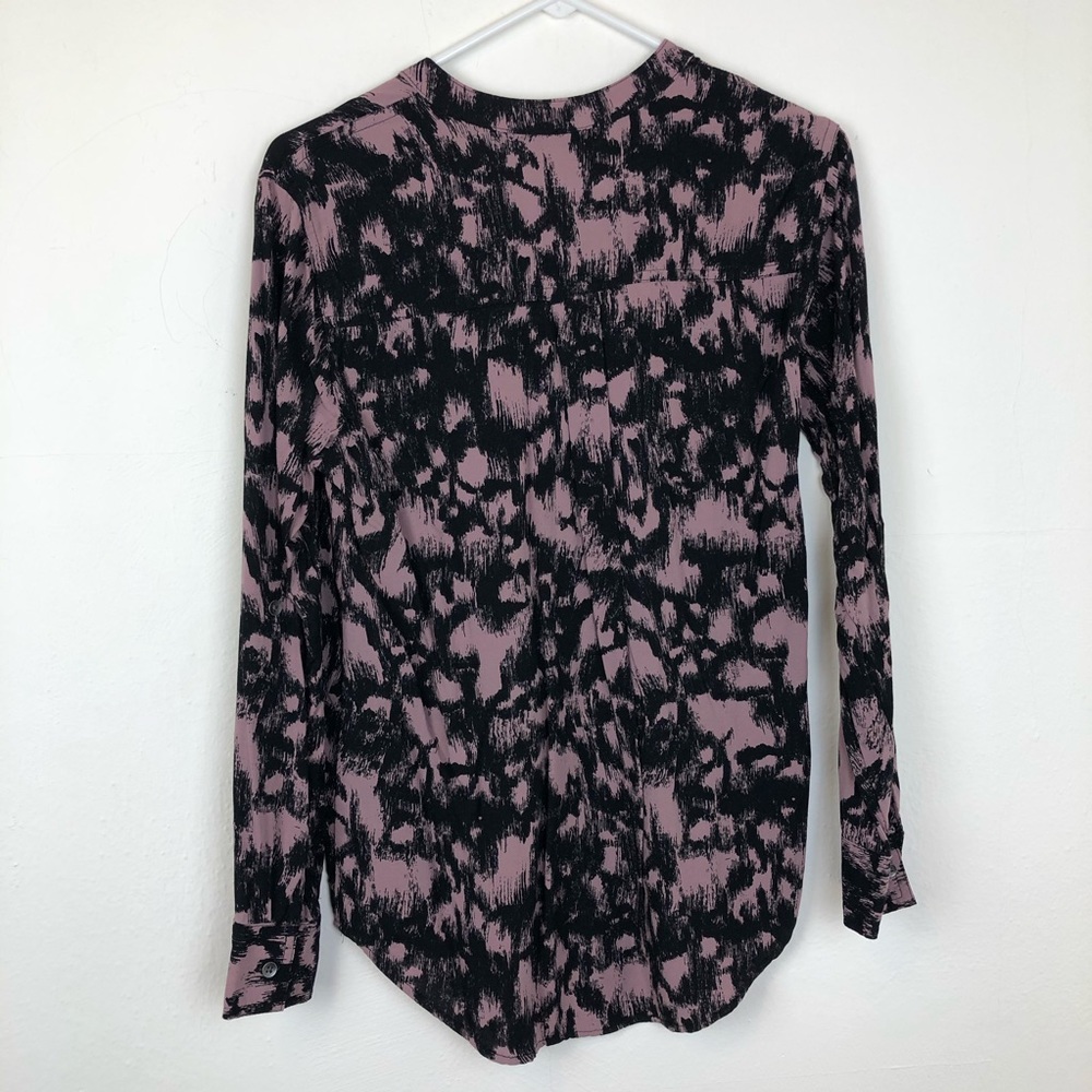 Rock & Republic Grommet Collar Top - Picture 4 of 5